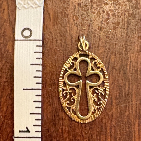 Vintage Italian 14k Gold Filigree Cross Pendant